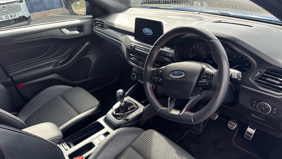 Ford Focus 1.0 EcoBoost 125 ST-Line X 5dr Petrol Hatchback - Image 11