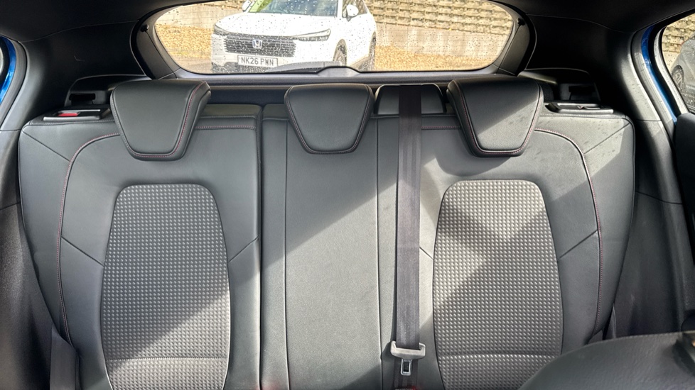 Ford Focus 1.0 EcoBoost 125 ST-Line X 5dr Petrol Hatchback - Image 15