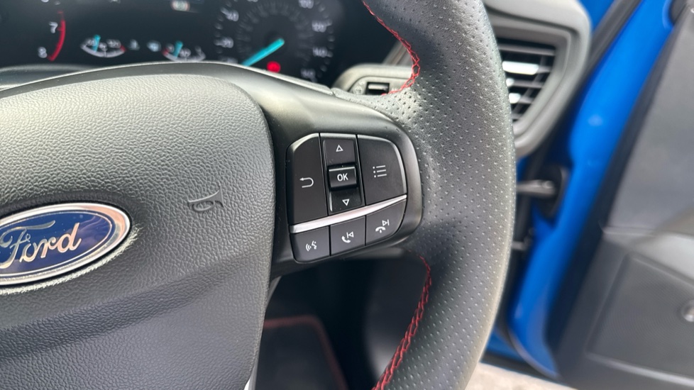 Ford Focus 1.0 EcoBoost 125 ST-Line X 5dr Petrol Hatchback - Image 42