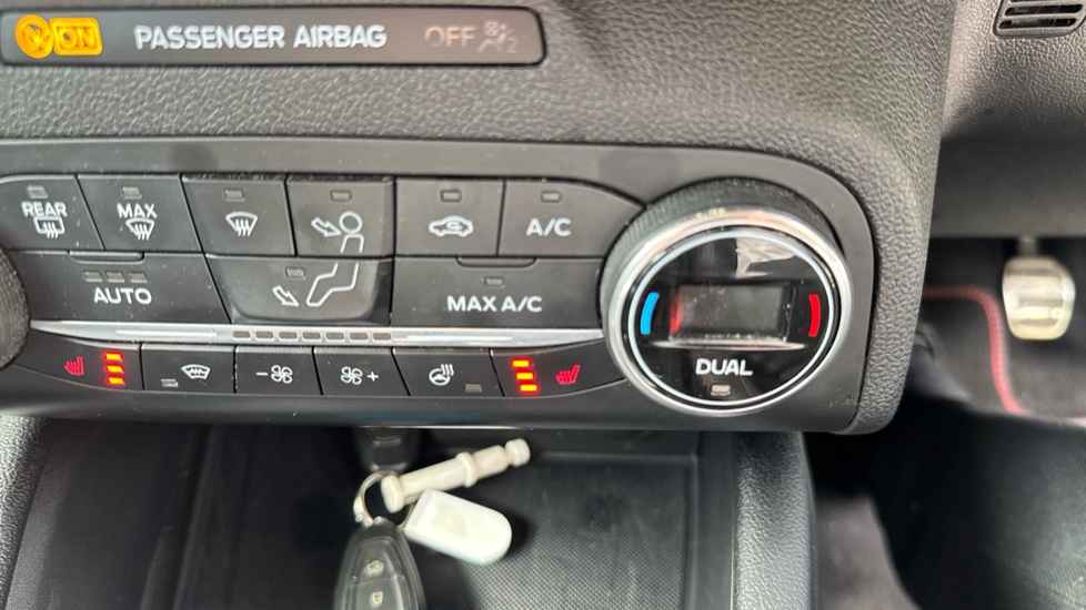 Ford Focus 1.0 EcoBoost 125 ST-Line X 5dr Petrol Hatchback - Image 45