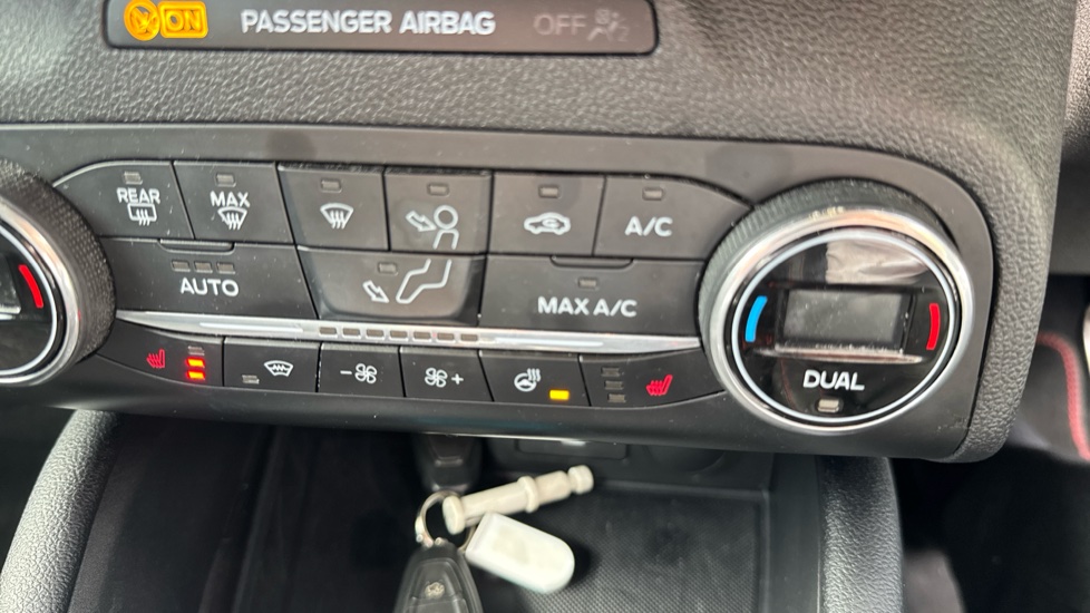 Ford Focus 1.0 EcoBoost 125 ST-Line X 5dr Petrol Hatchback - Image 47