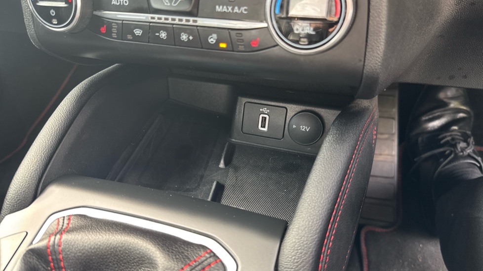 Ford Focus 1.0 EcoBoost 125 ST-Line X 5dr Petrol Hatchback - Image 48