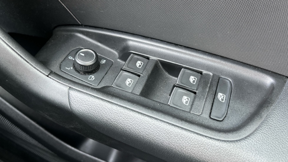 Audi A1 30 TFSI S Line 5dr Petrol Hatchback - Image 37