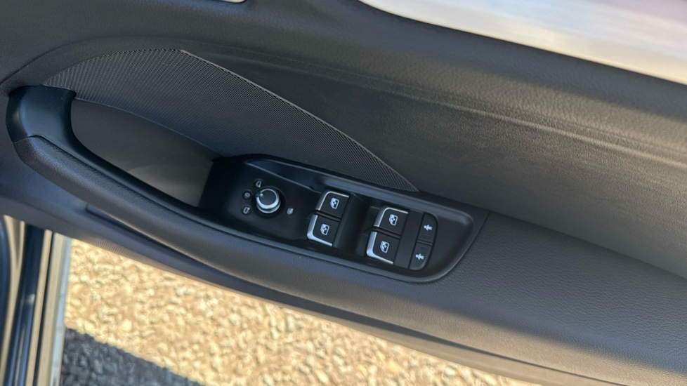 Audi A3 35 TFSI S Line 5dr S Tronic Petrol Hatchback - Image 35