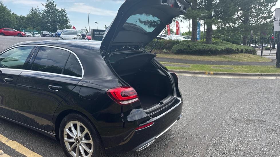 Mercedes-Benz A-Class A180 Sport Executive 5dr Auto Petrol Hatchback - Image 36