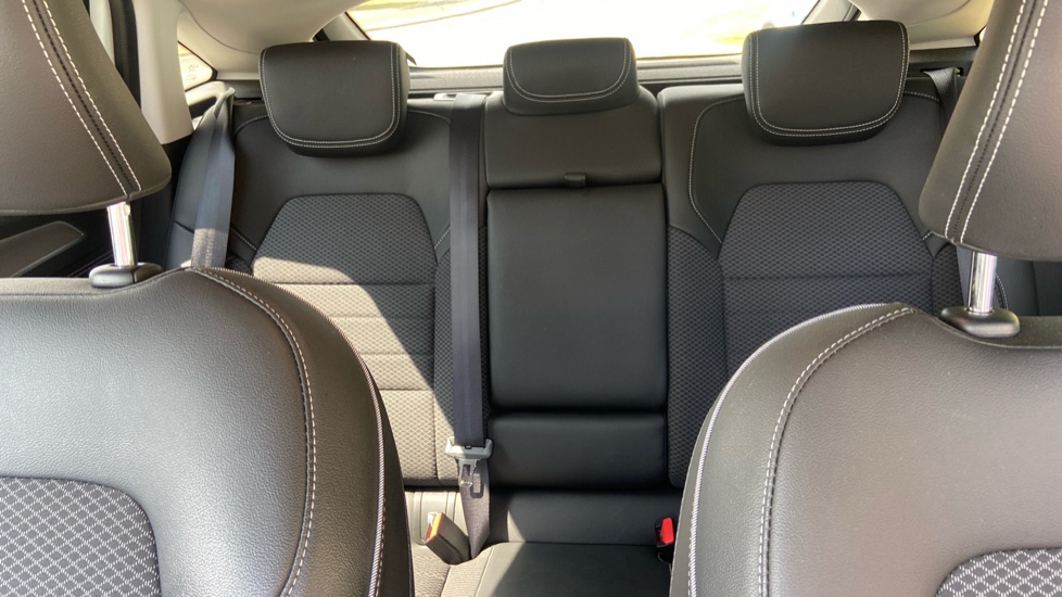 Renault Arkana 1.6 E-TECH Hybrid 145 S Edition 5dr Auto Hybrid Estate - Image 15