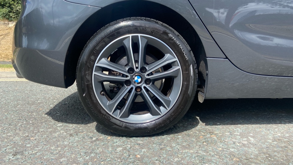 BMW 2 Series 220i Sport 5dr DCT Petrol Hatchback - Image 7