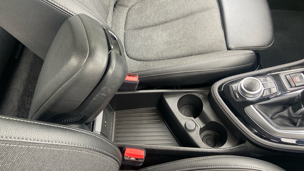 BMW 2 Series 220i Sport 5dr DCT Petrol Hatchback - Image 41