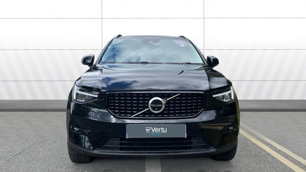 Volvo XC40 1.5 T5 Recharge PHEV Ultimate Dark 5dr Auto Estate - Image 3