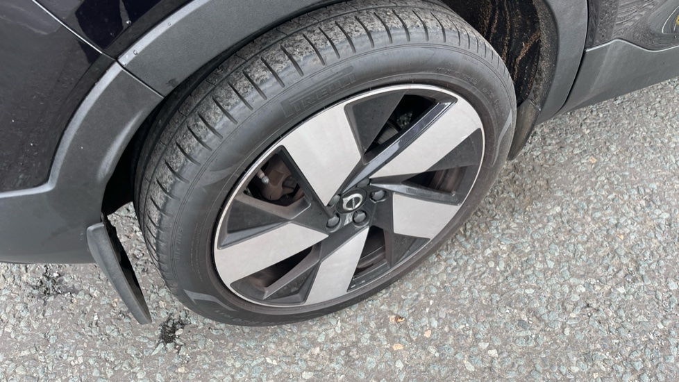 Volvo XC40 1.5 T5 Recharge PHEV Ultimate Dark 5dr Auto Estate - Image 24