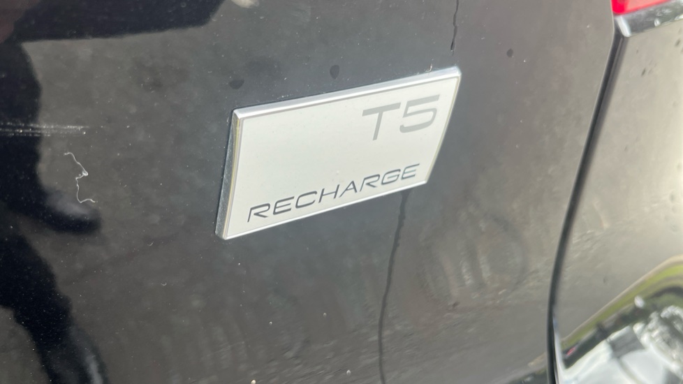 Volvo XC40 1.5 T5 Recharge PHEV Ultimate Dark 5dr Auto Estate - Image 25