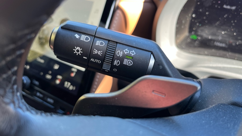 Lexus LBX 1.5 Takumi 5dr E-CVT Hybrid Hatchback - Image 28