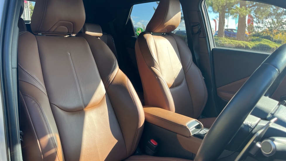 Lexus LBX 1.5 Takumi 5dr E-CVT Hybrid Hatchback - Image 38