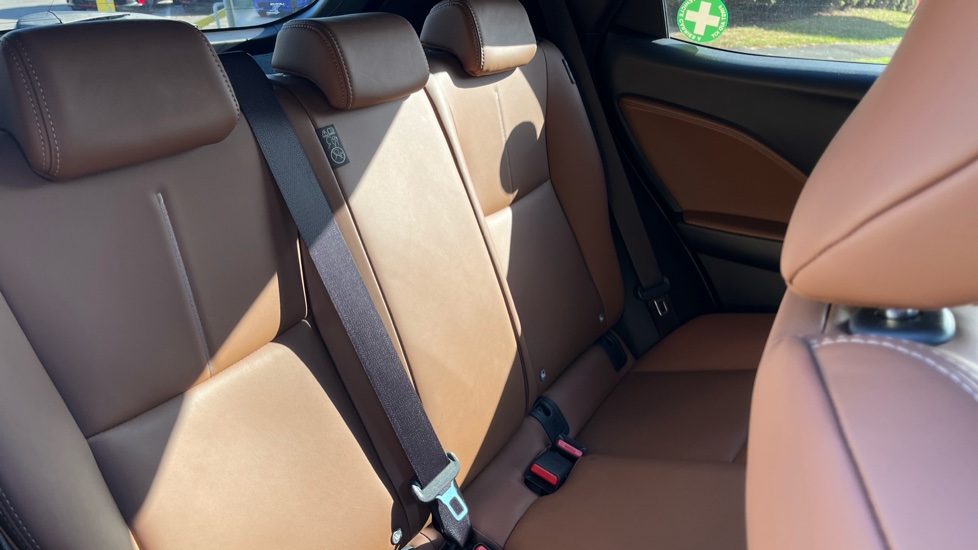 Lexus LBX 1.5 Takumi 5dr E-CVT Hybrid Hatchback - Image 42