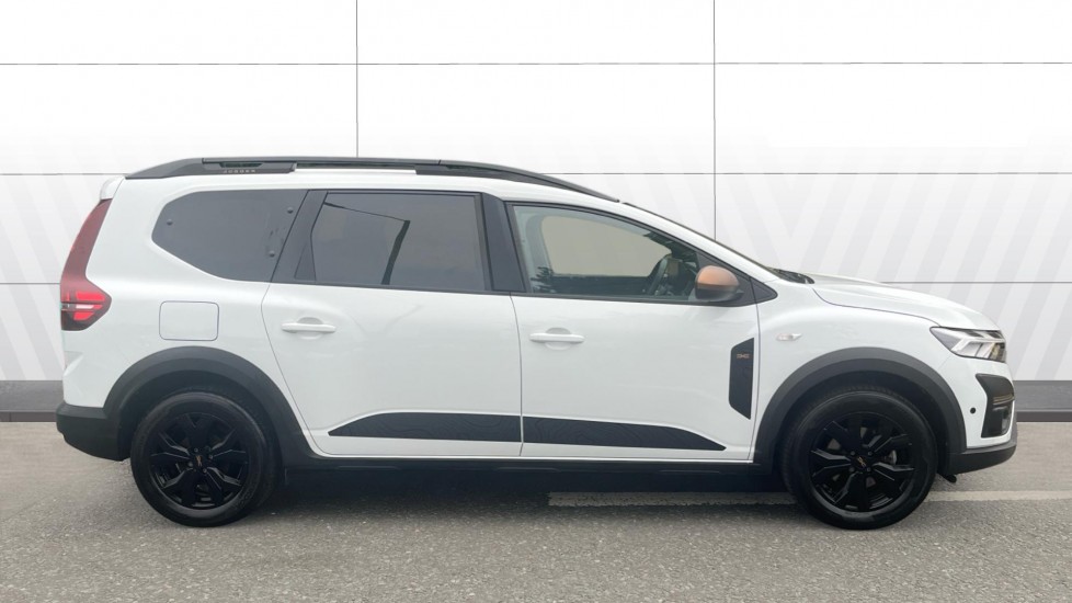 Dacia Jogger 1.6 HEV Extreme 5dr Auto Hybrid Estate - Image 5