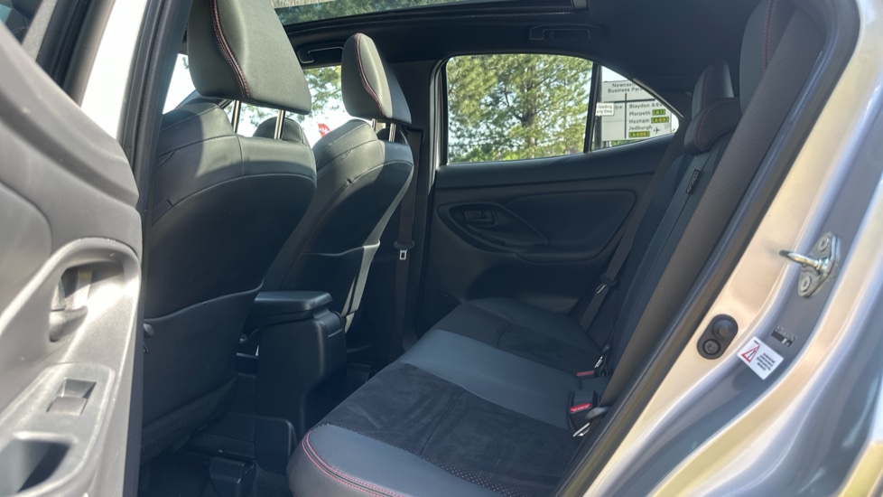 Toyota Yaris Cross 1.5 Hybrid GR Sport 5dr CVT Hybrid Estate - Image 16