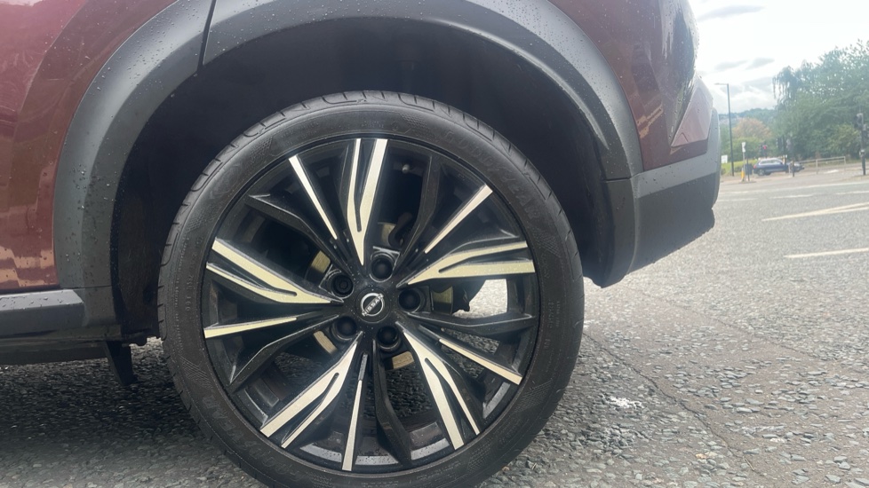 Nissan Juke 1.0 DiG-T 114 Tekna+ 5dr Petrol Hatchback - Image 7