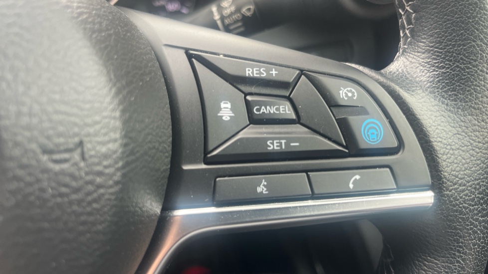 Nissan Juke 1.0 DiG-T 114 Tekna+ 5dr Petrol Hatchback - Image 31