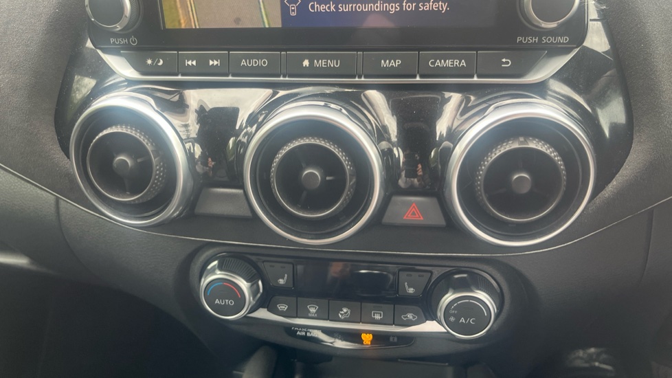Nissan Juke 1.0 DiG-T 114 Tekna+ 5dr Petrol Hatchback - Image 39