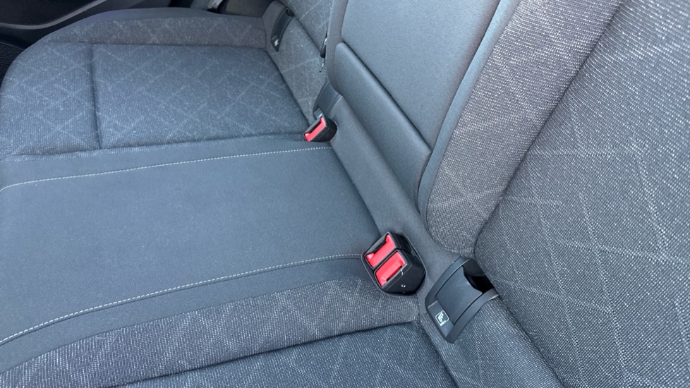 Volkswagen Golf 1.5 TSI Life 5dr Petrol Hatchback - Image 17