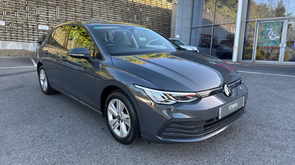 Volkswagen Golf 1.5 TSI Life 5dr Petrol Hatchback - Image 23