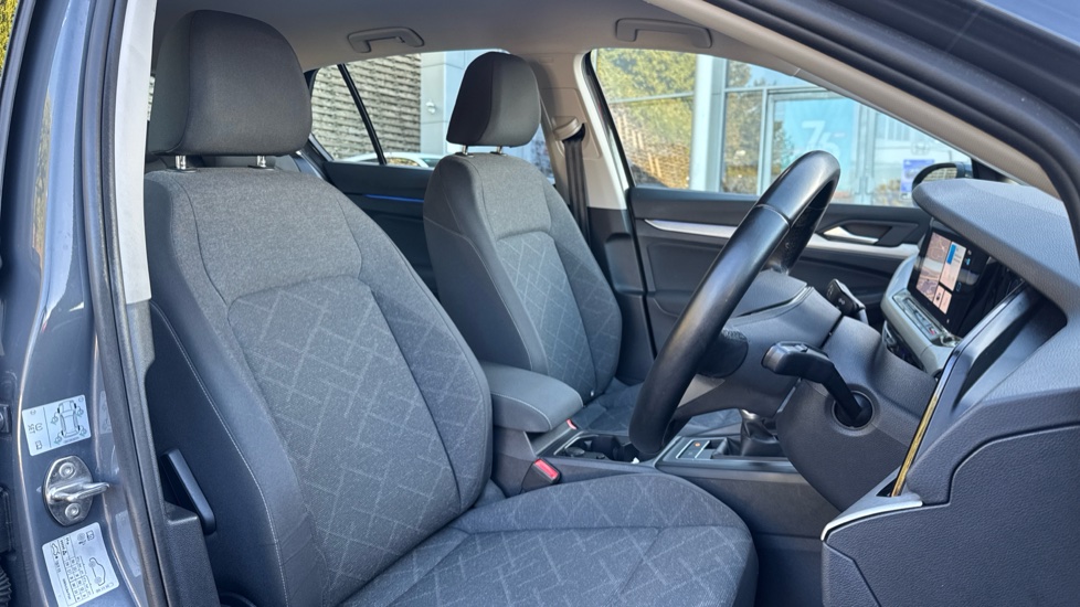 Volkswagen Golf 1.5 TSI Life 5dr Petrol Hatchback - Image 34