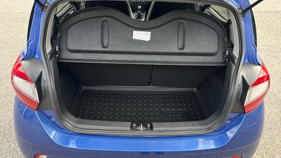 Hyundai i10 1.0 MPi Premium 5dr Petrol Hatchback - Image 30