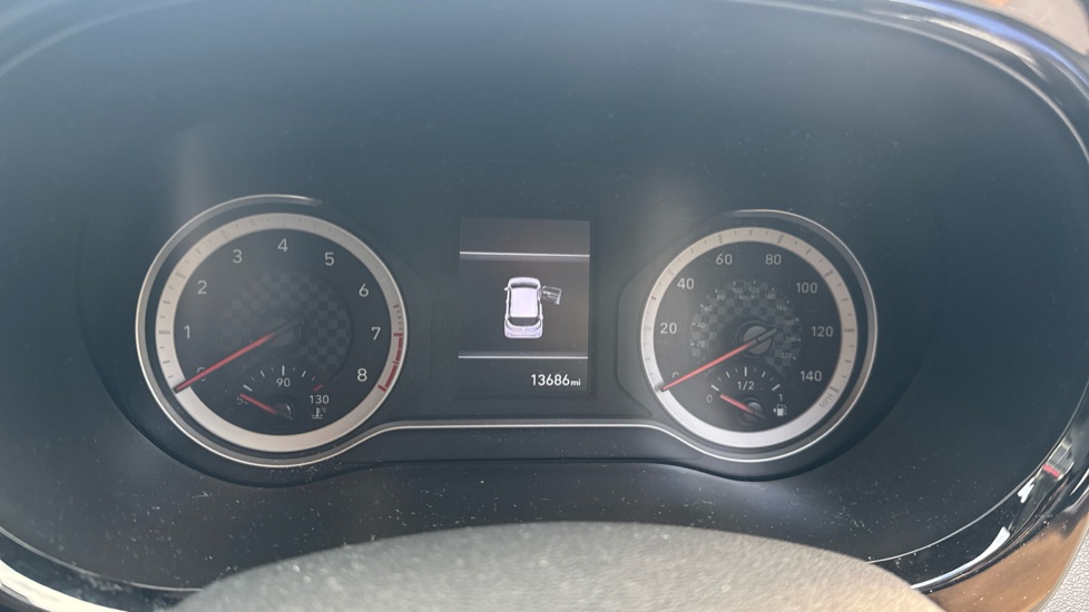 Hyundai i10 1.0 MPi Premium 5dr Petrol Hatchback - Image 33
