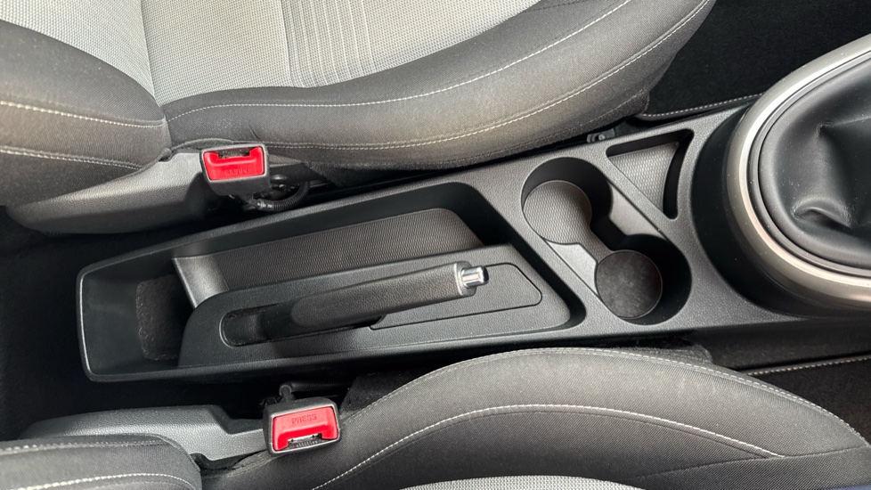 Hyundai i10 1.0 MPi Premium 5dr Petrol Hatchback - Image 47