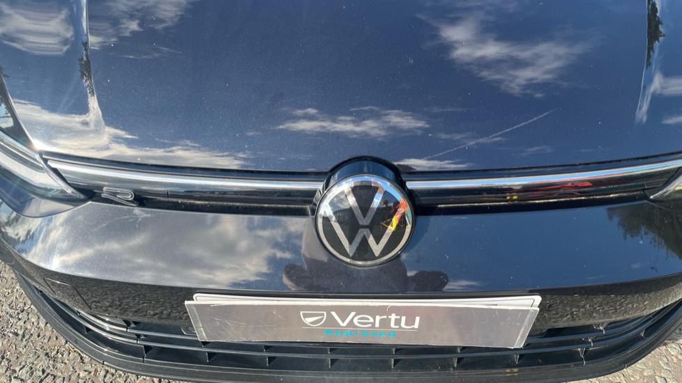 Volkswagen Golf 1.5 TSI R-Line 5dr Petrol Hatchback - Image 8