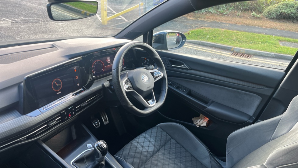 Volkswagen Golf 1.5 TSI R-Line 5dr Petrol Hatchback - Image 9