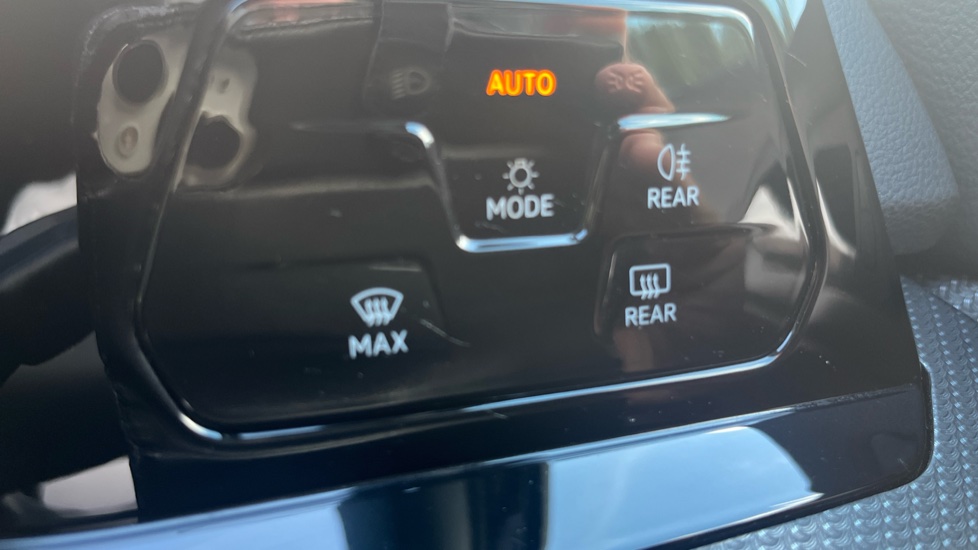 Volkswagen Golf 1.5 TSI R-Line 5dr Petrol Hatchback - Image 37