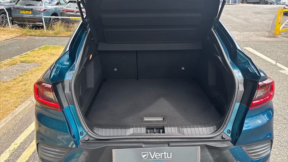 Renault Arkana 1.6 E-TECH Hybrid 145 R.S. Line 5dr Auto Hybrid Estate - Image 4