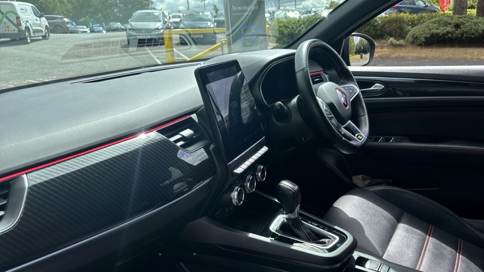 Renault Arkana 1.6 E-TECH Hybrid 145 R.S. Line 5dr Auto Hybrid Estate - Image 9