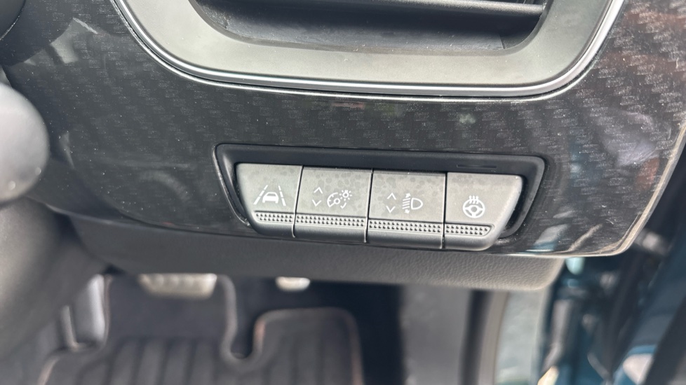 Renault Arkana 1.6 E-TECH Hybrid 145 R.S. Line 5dr Auto Hybrid Estate - Image 22