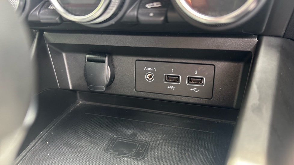 Renault Arkana 1.6 E-TECH Hybrid 145 R.S. Line 5dr Auto Hybrid Estate - Image 24