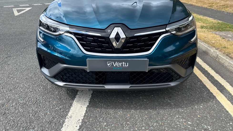 Renault Arkana 1.6 E-TECH Hybrid 145 R.S. Line 5dr Auto Hybrid Estate - Image 36