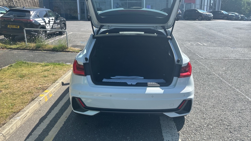 Audi A1 35 TFSI S Line 5dr S Tronic Petrol Hatchback - Image 4