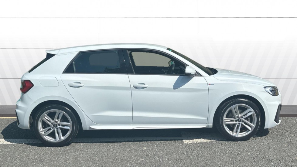 Audi A1 35 TFSI S Line 5dr S Tronic Petrol Hatchback - Image 5