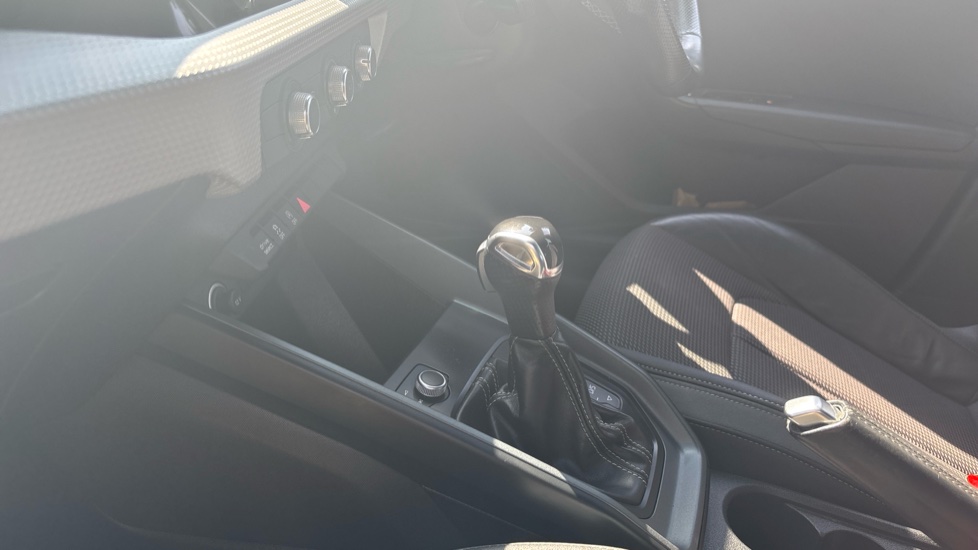 Audi A1 35 TFSI S Line 5dr S Tronic Petrol Hatchback - Image 13