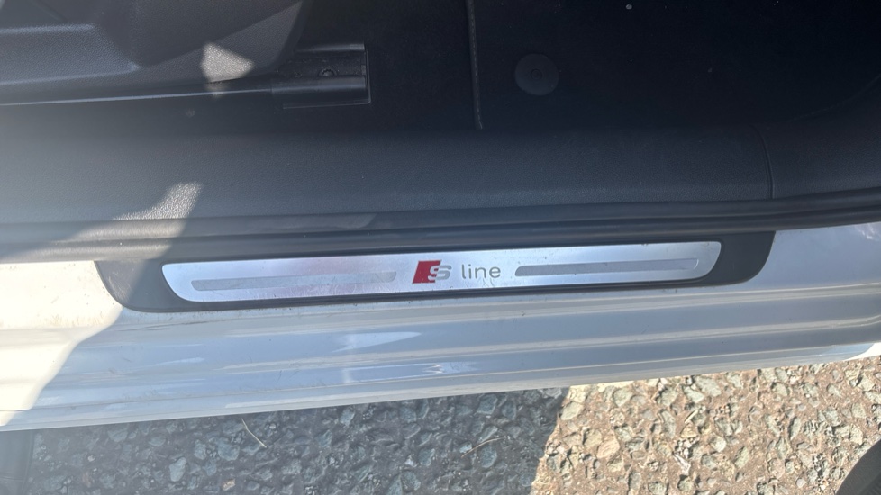 Audi A1 35 TFSI S Line 5dr S Tronic Petrol Hatchback - Image 34