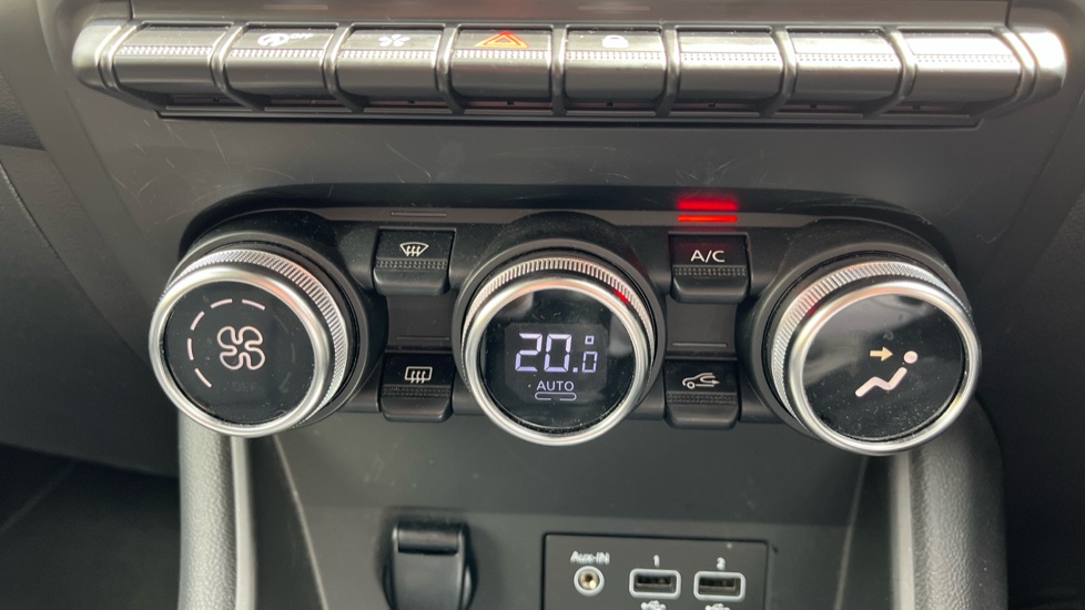 Renault Captur 1.0 TCE 90 S Edition 5dr Petrol Hatchback - Image 24