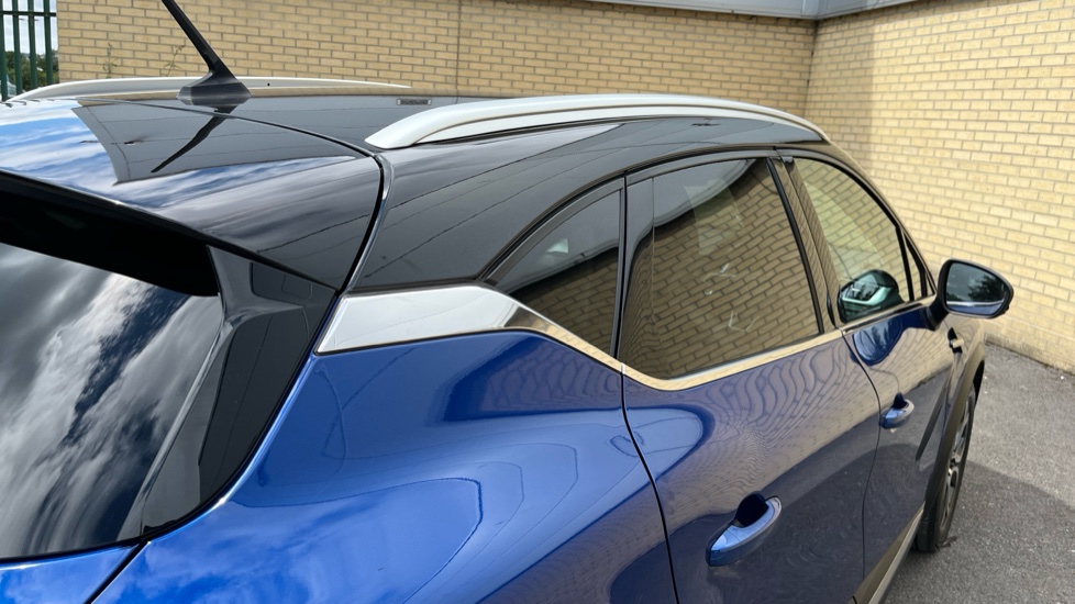 Renault Captur 1.0 TCE 90 S Edition 5dr Petrol Hatchback - Image 39