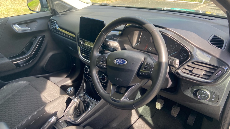 Ford Puma 1.0 EcoBoost Hybrid mHEV 155 Titanium 5dr Petrol Hatchback - Image 11