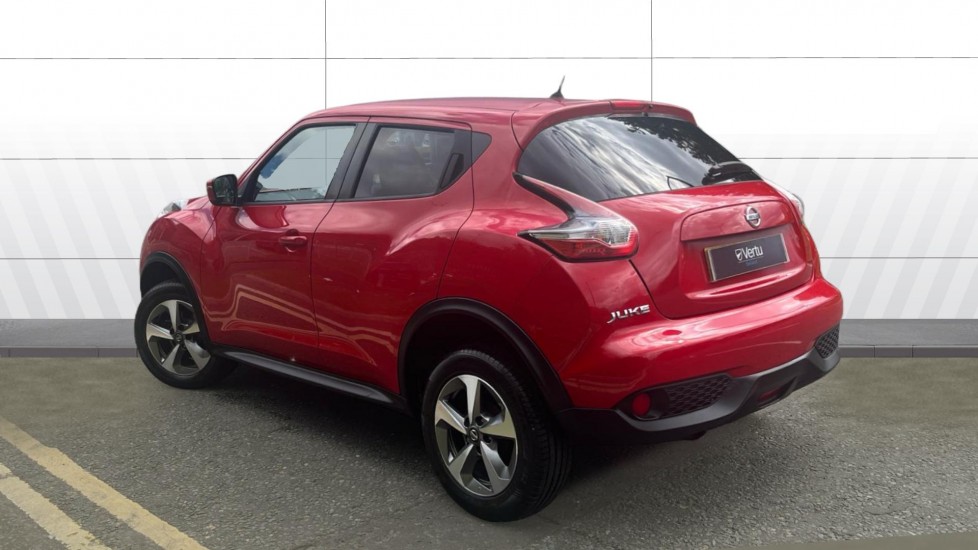 Nissan Juke 1.6 [112] Acenta 5dr CVT Petrol Hatchback - Image 2