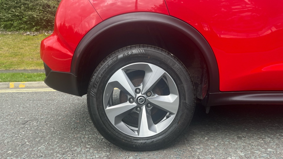 Nissan Juke 1.6 [112] Acenta 5dr CVT Petrol Hatchback - Image 7