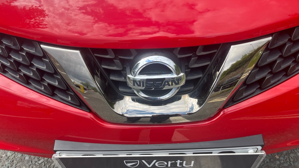 Nissan Juke 1.6 [112] Acenta 5dr CVT Petrol Hatchback - Image 8