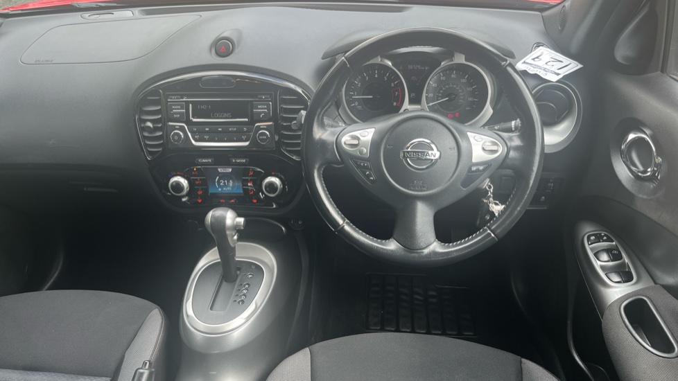 Nissan Juke 1.6 [112] Acenta 5dr CVT Petrol Hatchback - Image 10