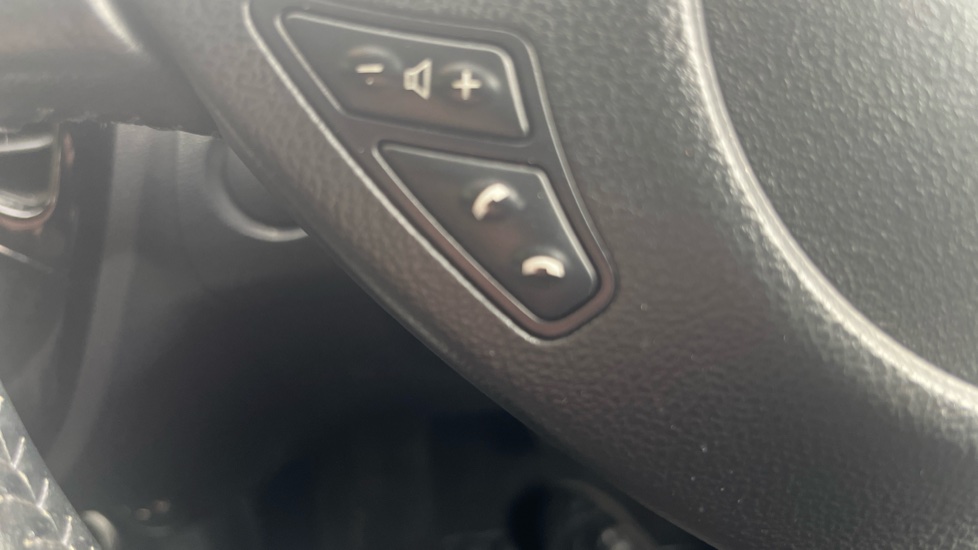 Nissan Juke 1.6 [112] Acenta 5dr CVT Petrol Hatchback - Image 29