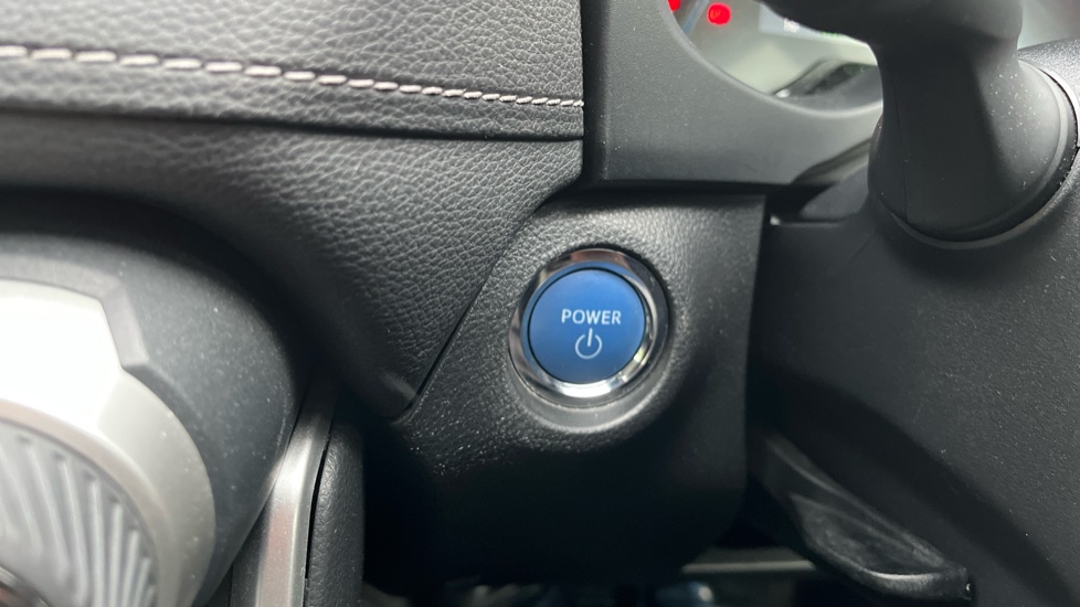 Toyota RAV4 2.5 VVT-i Hybrid Icon 5dr CVT 2WD Hybrid Estate - Image 24